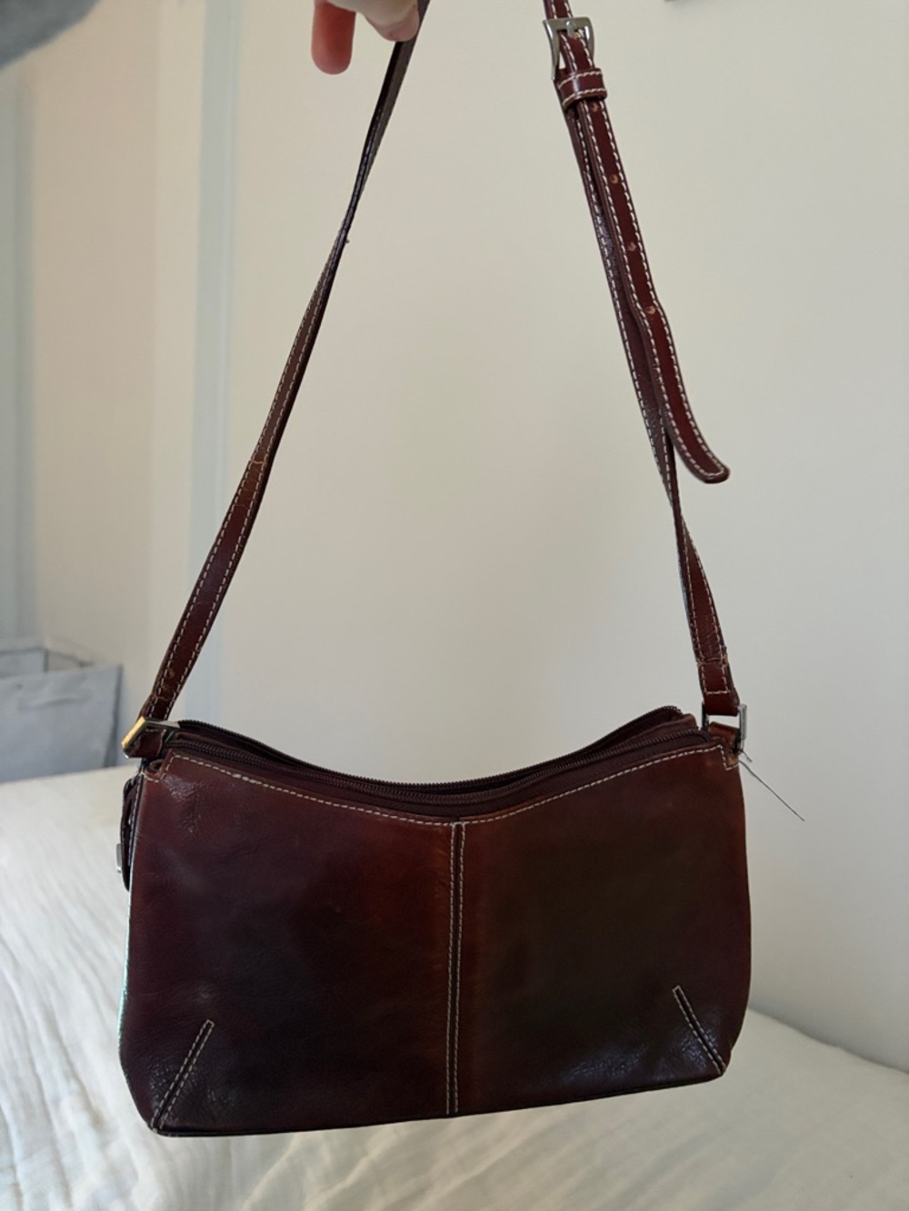 Etienne Aigner Vintage Y2K Genuine Leather Shoulder Bag in Deep Brown